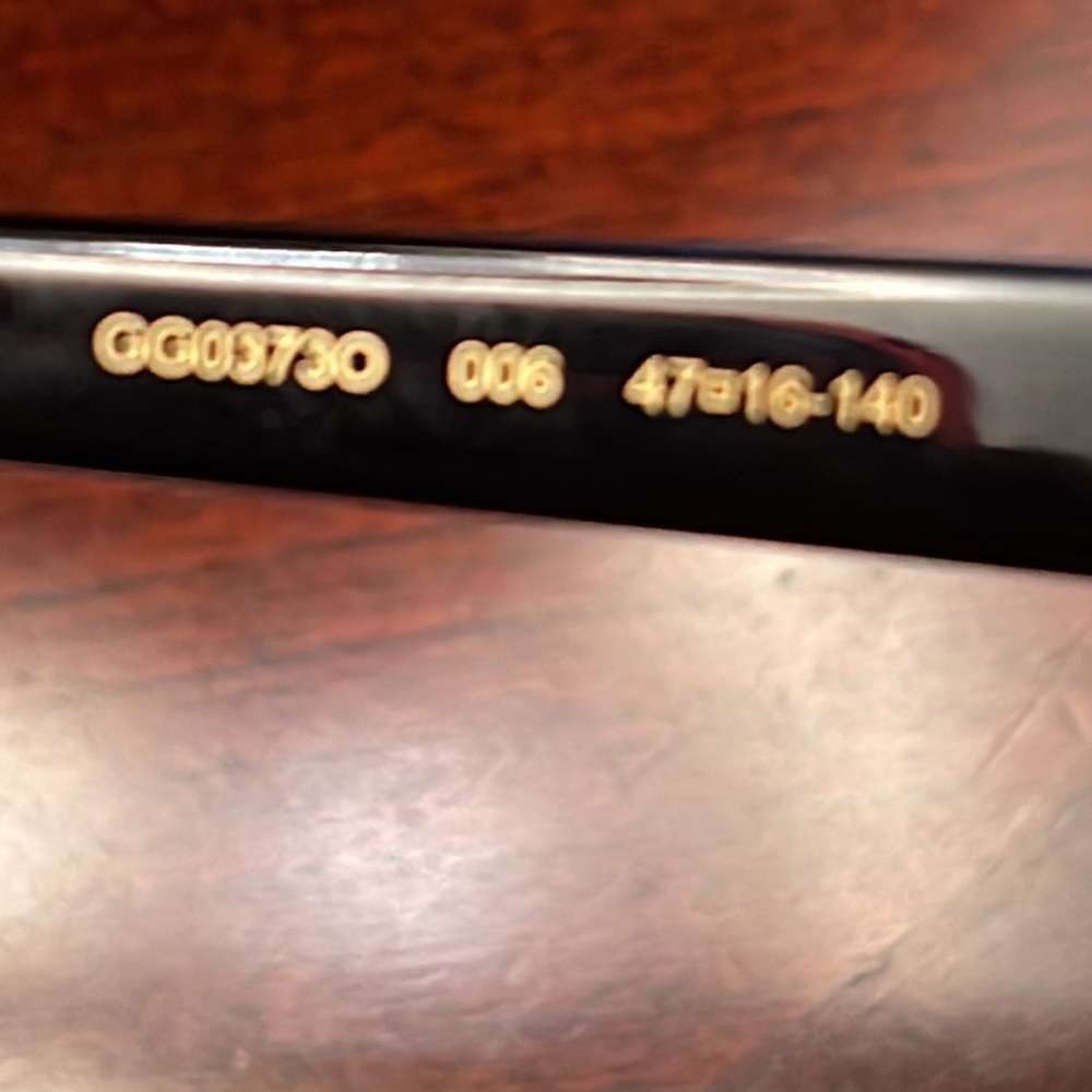 💯 authentic Gucci glasses. - Picture 12 of 16